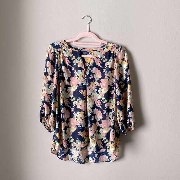 Kaari Blue Tops - KAARI BLUE floral top🌸🌹🌺🌻
